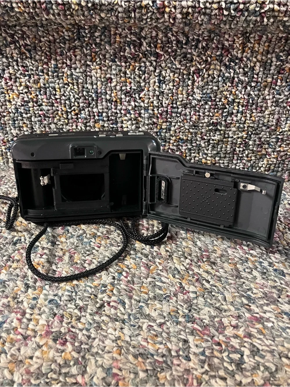 Freedom Action Zoom 90 Compact Film Camera - Black AS IS UNTESTED POWERS ON